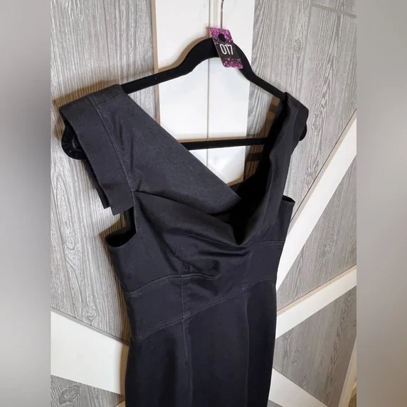017. Maggy London Black Draped Bust Dress Size 4 - Picture 5 of 9